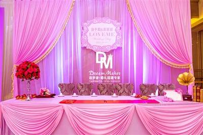 婚禮二手布置與婚慶禮儀服務的完美結合